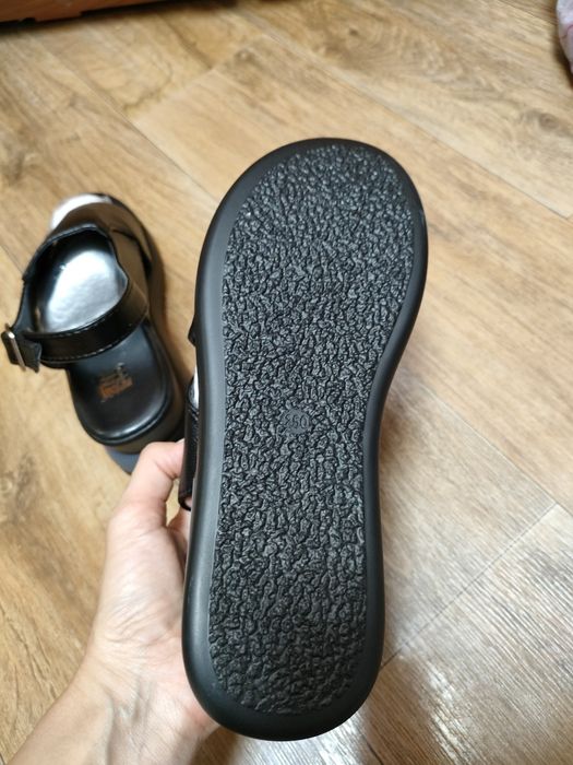 Босоножки женские