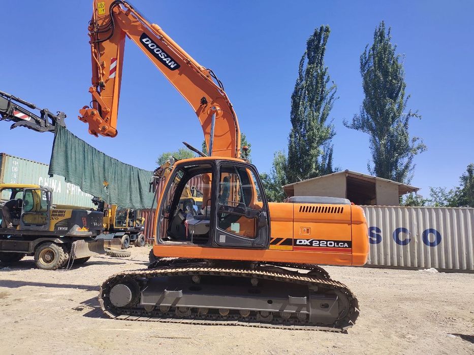 DOOSAN DX220 LCA Экскаватор хизмати