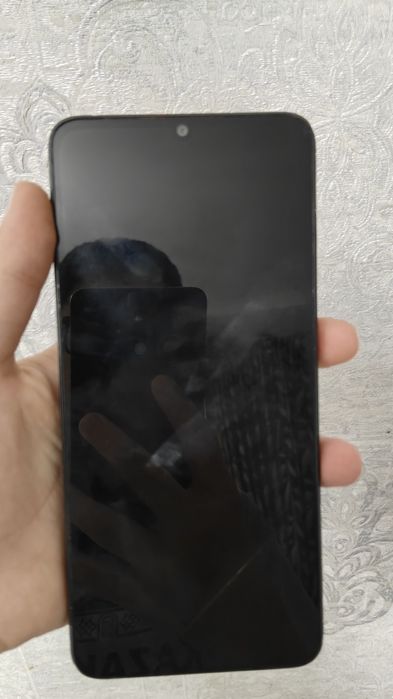 Продам Redmi 13C б/у состояние идеальное