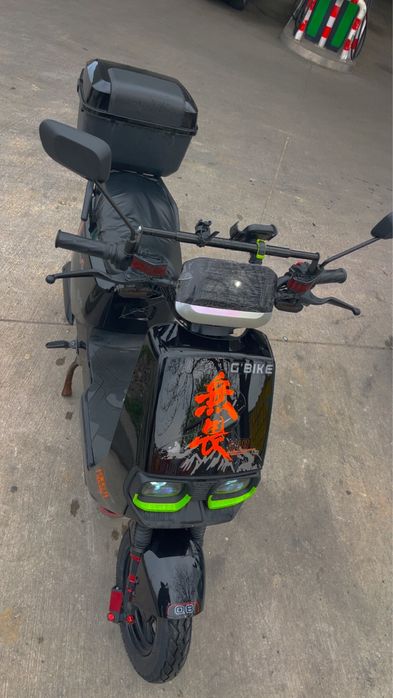 Moped scuter scooter electric