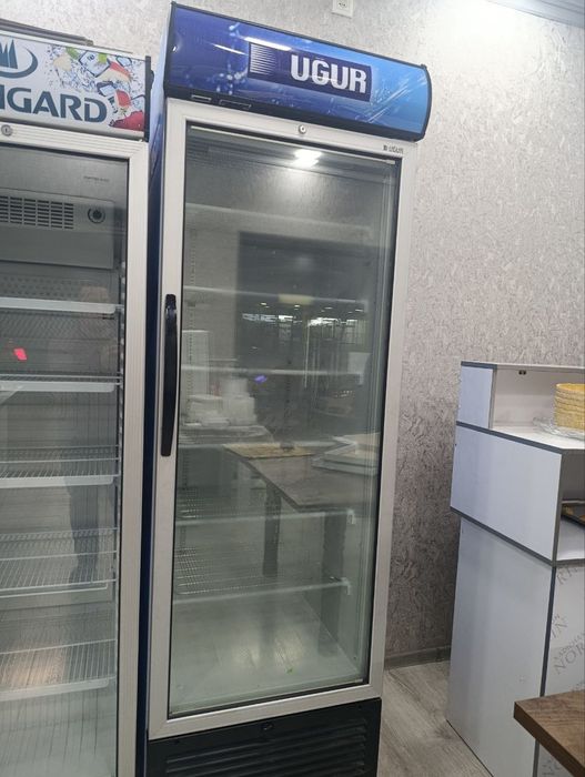 Holadilnik viterina 20 kunham ishlatilmaga 1.600$ga olingann