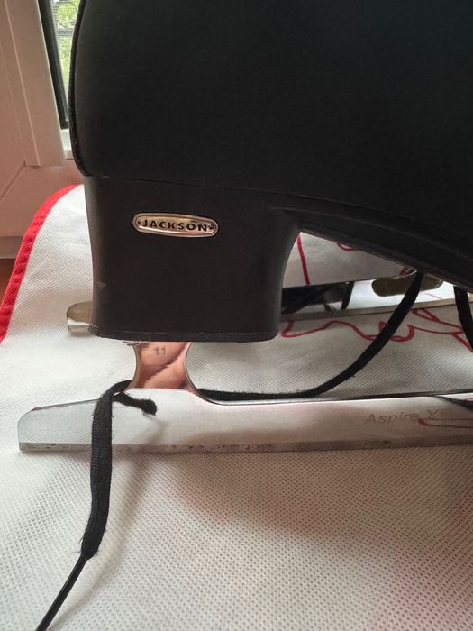 Фигурные Коньки Jackson Freestyle (черные)