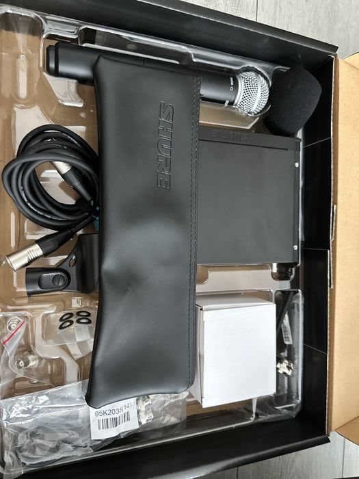 Microfon nou de vânzare - Doar desigilat