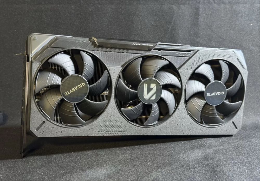 Rx 9070 Gigabyte  Gaming Edition