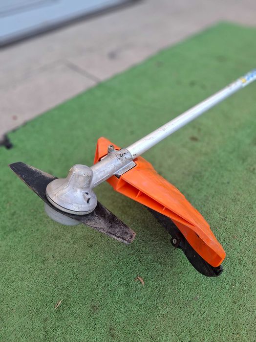 Stihl Бензинова тример Km 111 R