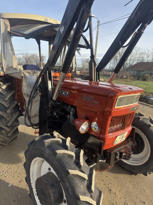 Fiat 640 DT 4x4 cu Incarcator Frontal