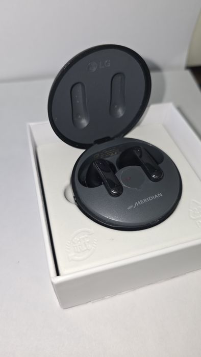 Безжични слушалки LG Tone Free – Hi-Fi звук, Meridian, бързо зареждане