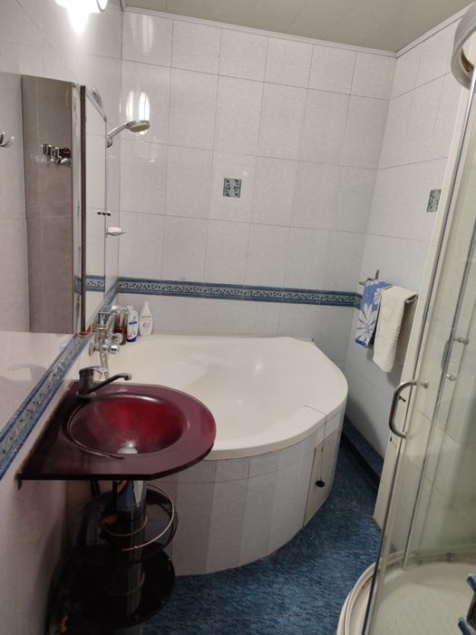 Продается своя 4-х комнатная квартира.  Юнусабад 16 квартал.