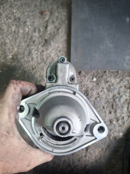 Продам 2 стартера с тойоты