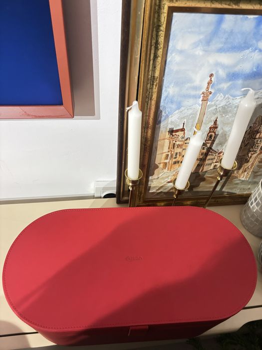 Dyson Airwrap aproape nou