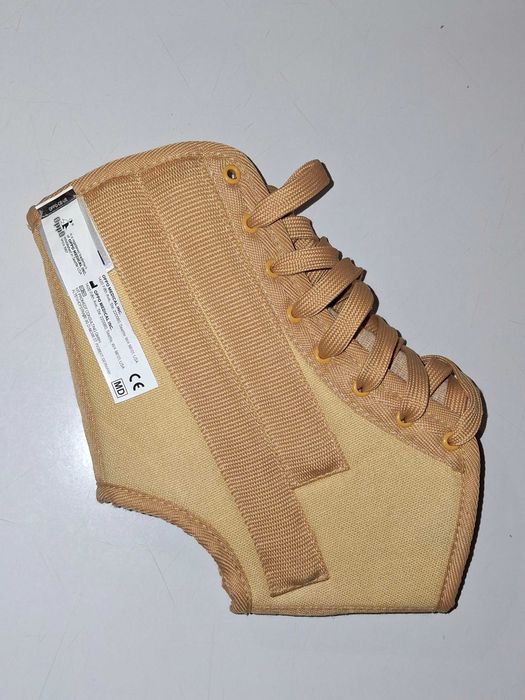 Наглезенка/ стабилизатор/ ортеза за глезен Oppo