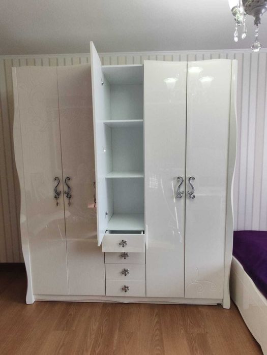 Комплект мебели для спальни