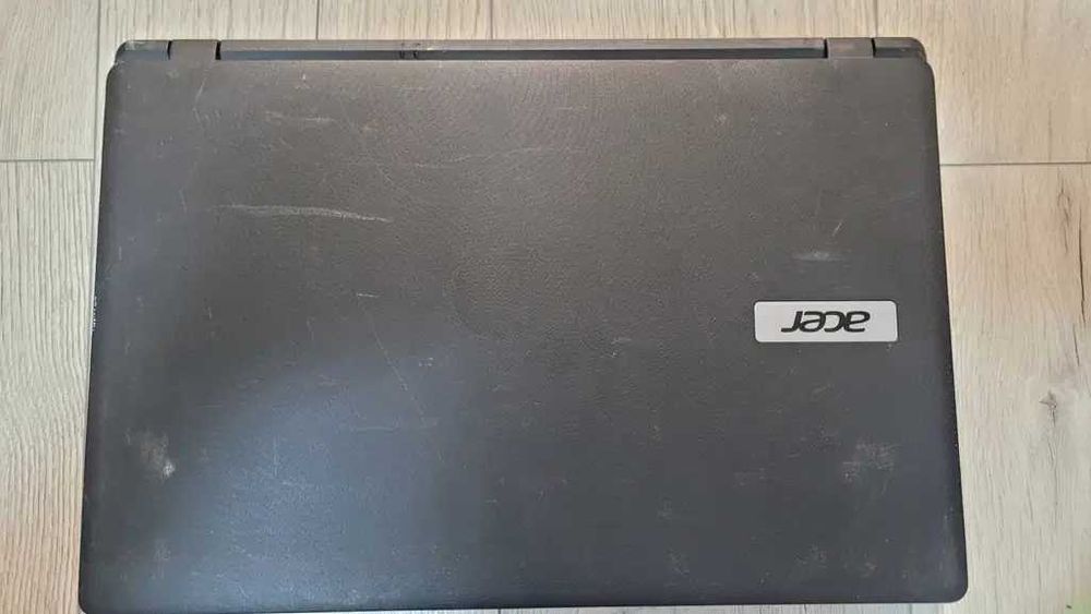 Capac display + rama display laptop Acer Extensa 2508