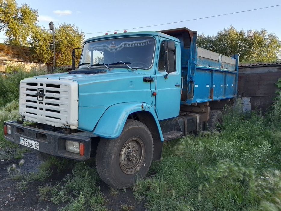 Продам зил колхозник.