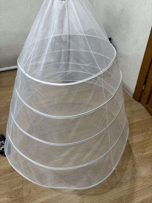 Кольца для платья на прокат