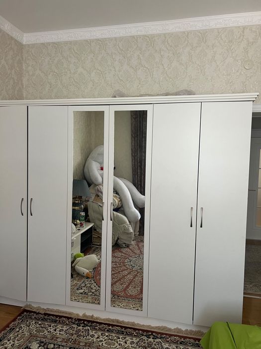 продается ШКАФ  с зеркалом