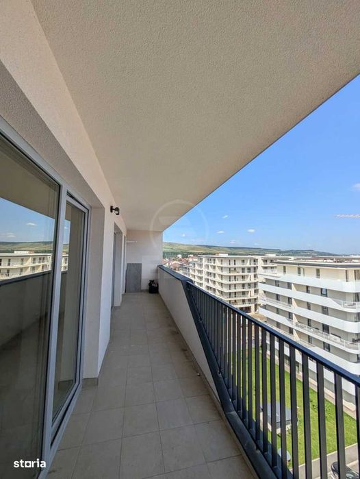 Apartament 3 camere semidecomandat zona Eroilor