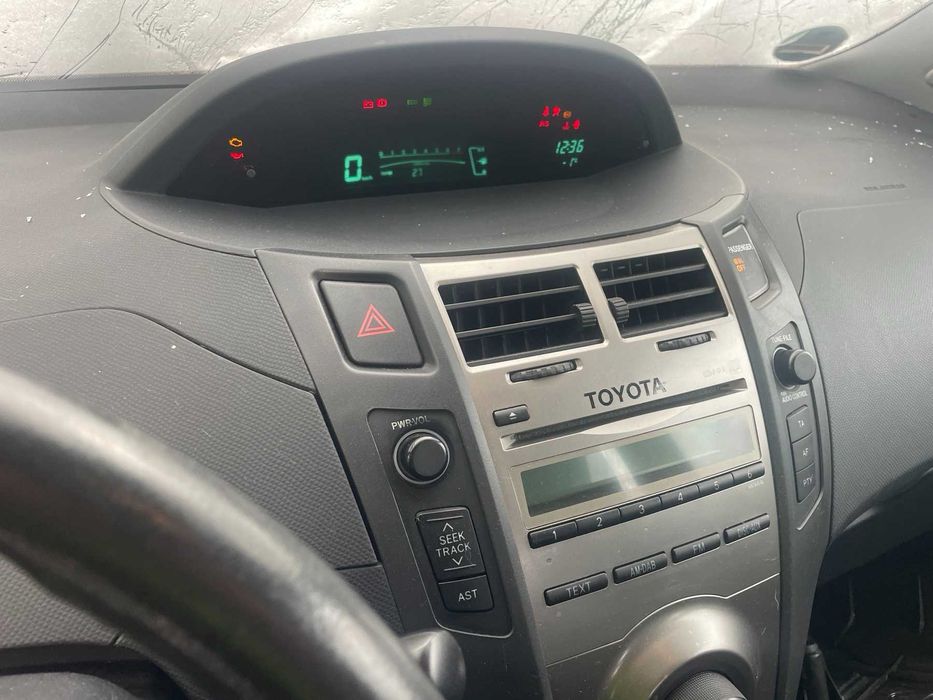 Toyota Yaris 1.3VVT-I / Тойота Ярис 1.3 бензин 2009 година на части