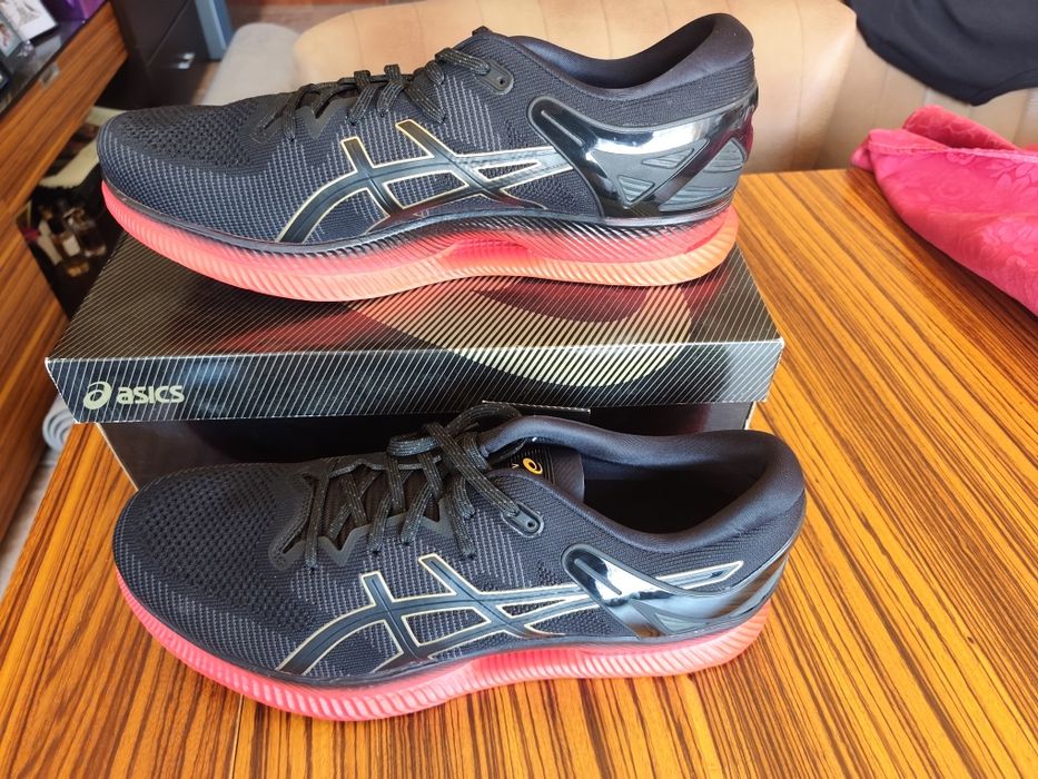 Маратонки ASICS MetaRide black/clssic red/gold
