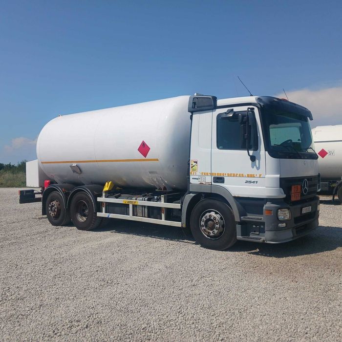 Mercedes-Benz Actros 2541 (6x2) – Autocisternă (GPL / Cisterne)