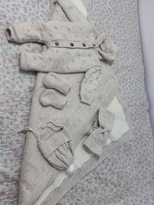 Комбенизон и конверт на выписку