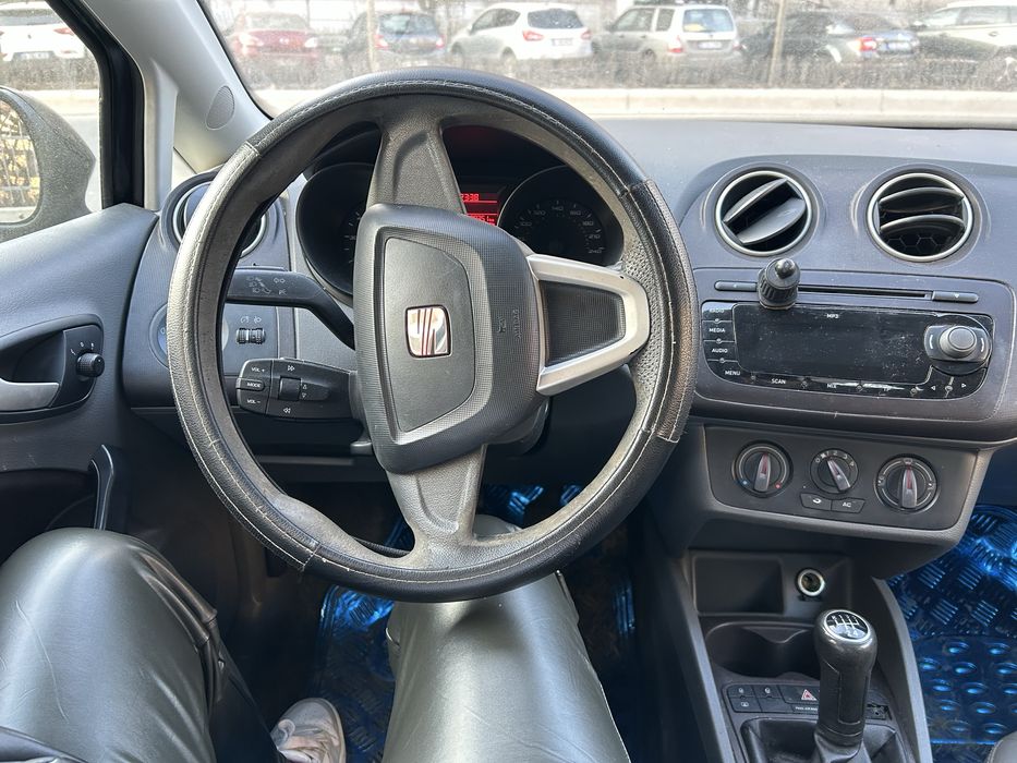 Seat ibiza 1.2 2012 benzina de vanzare motor defect