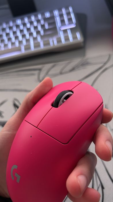 Logitech G Pro X superlight 2 magenta
