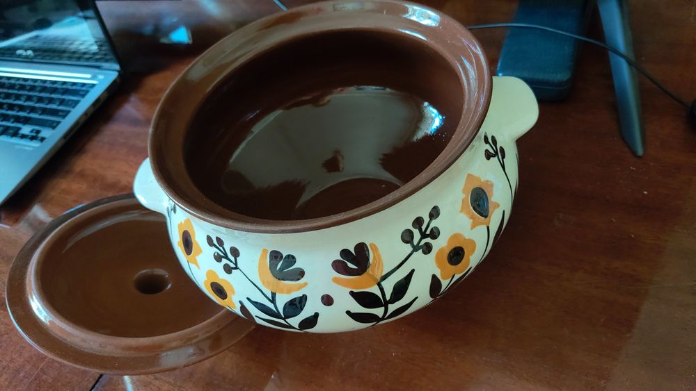 Супница фарфоровая советского производства