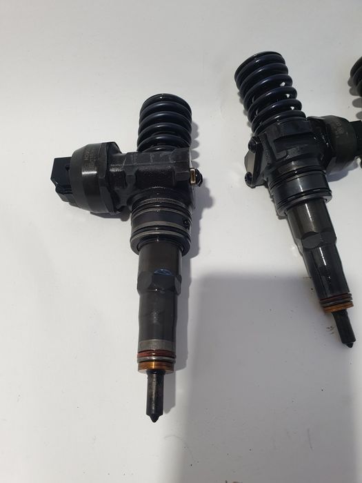 Injectoare vw seat skoda 1.9 bxe bkc