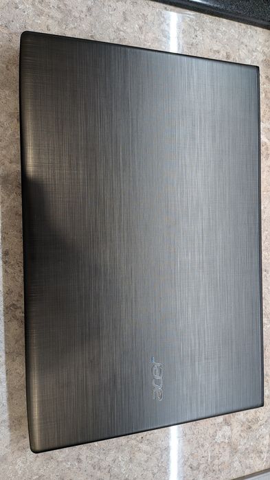 Ноутбук Acer Aspire E 15 E5-576