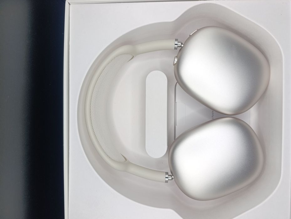 AirPods Max Starlight USB-C