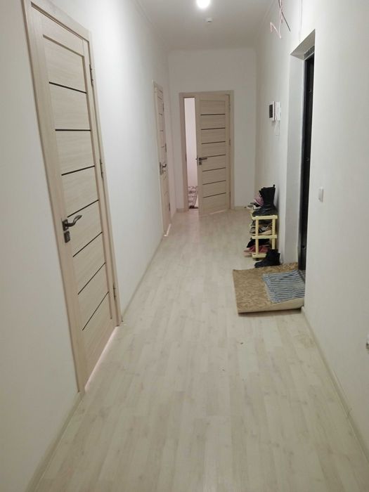 3 хонали квартира ижарага берилади. Олмос маҳалла 3/1/16