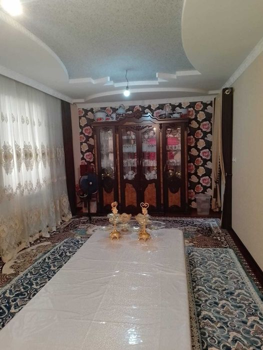 Ховли Уй сотилади