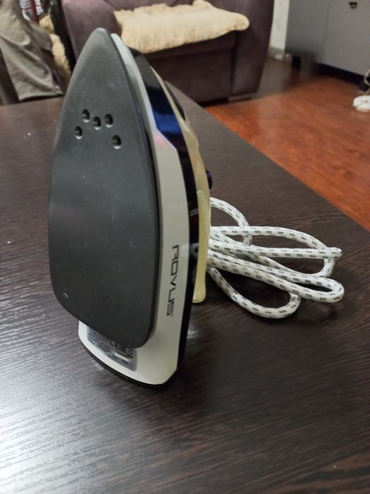 Утюг дорожный, паровой