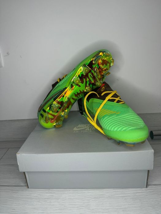 Ghete fotbal noi Elite Version originale