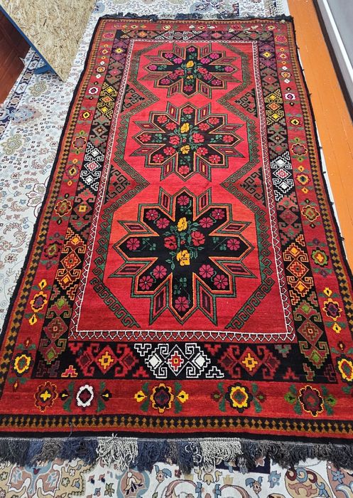 Ковер, ручная работа