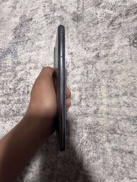 Samsung s21 8/128 торг небольшой