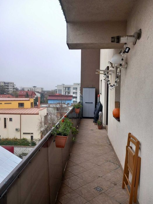 Vând apartament 3 camere, Băneasa