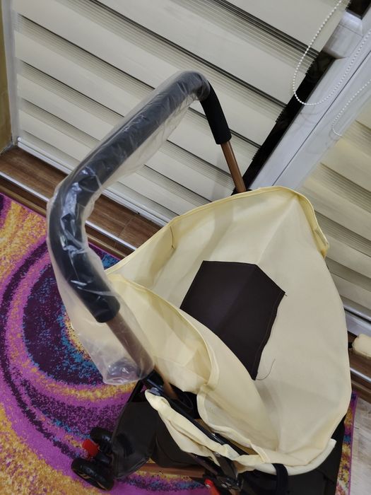 Чисто Нова Ултра Лека Сгъваема Лятна Количка
За Деца 1-3г. 
49€