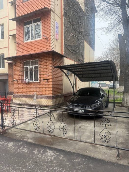 Квартира сотилади