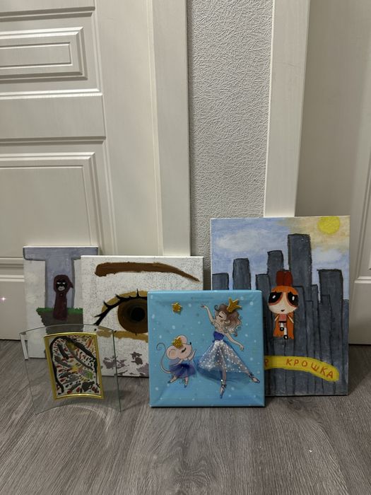 Картины продаю срочно рамки