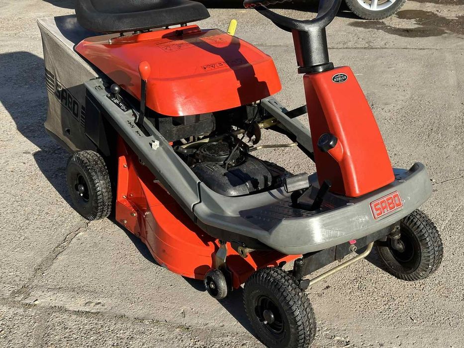 Бензинова Моторна Косачка За Трева