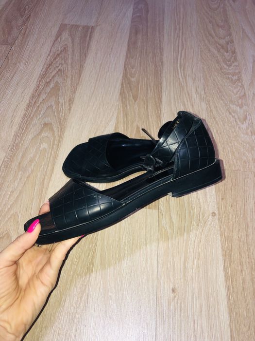 Летнии босоножки