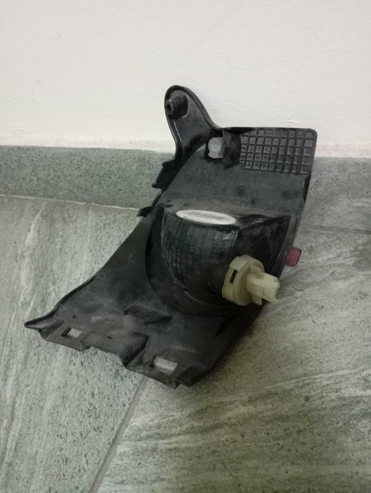 Задни светлини за мъгла и светлина за заден ход Пежо 2008