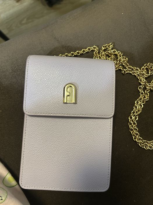 Чанта Furla.
