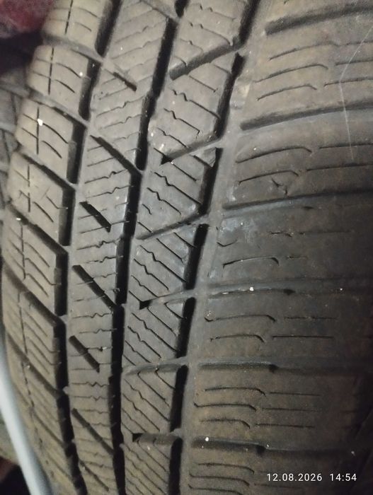 Подарявам гуми дебика зимни 185 60 15 в добро състояние
