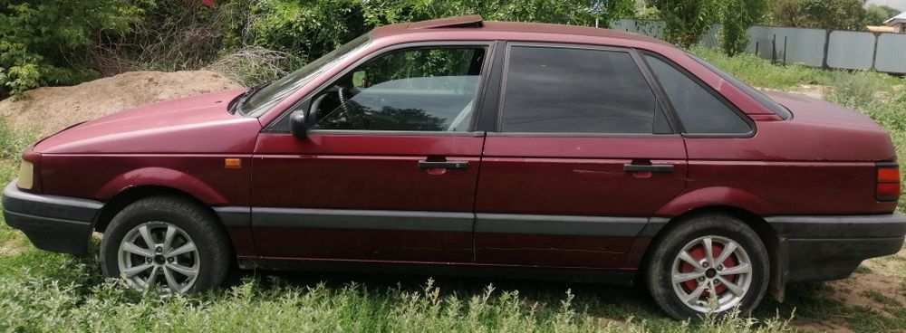 Volkswagen passat B3 седан