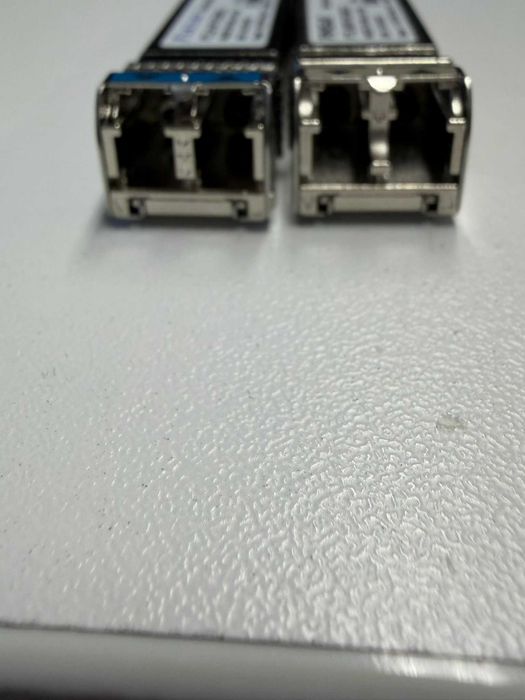 SFP+ 10-гигабитови оптични трансивъри FTLX1471D3BCL и FTLX8574D3BCL