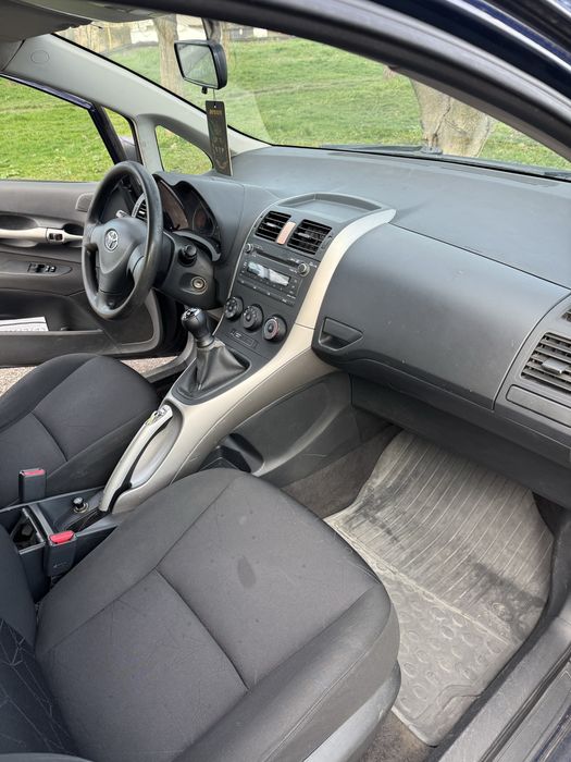 Vand Toyota Auris 2007 1.4 VVT-i