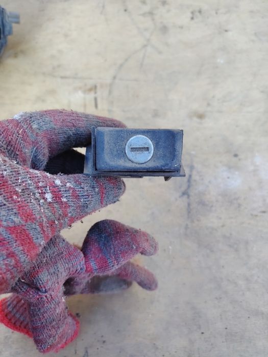 Замок багажника гольф 2 джета